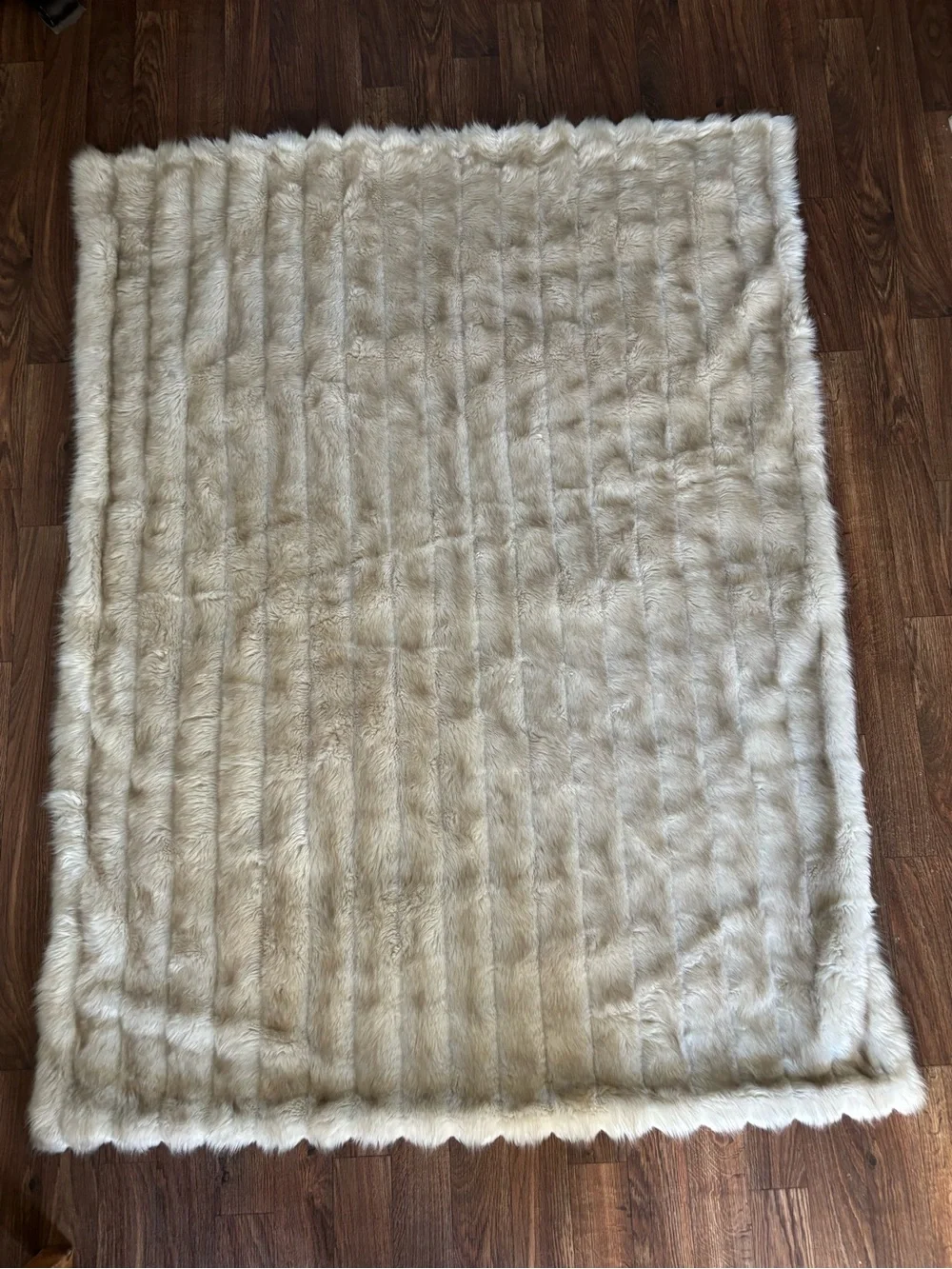 Restoration Hardware RH Ultimate Faux Fur Plush Throw Blanket In Grey Wolf 60x80